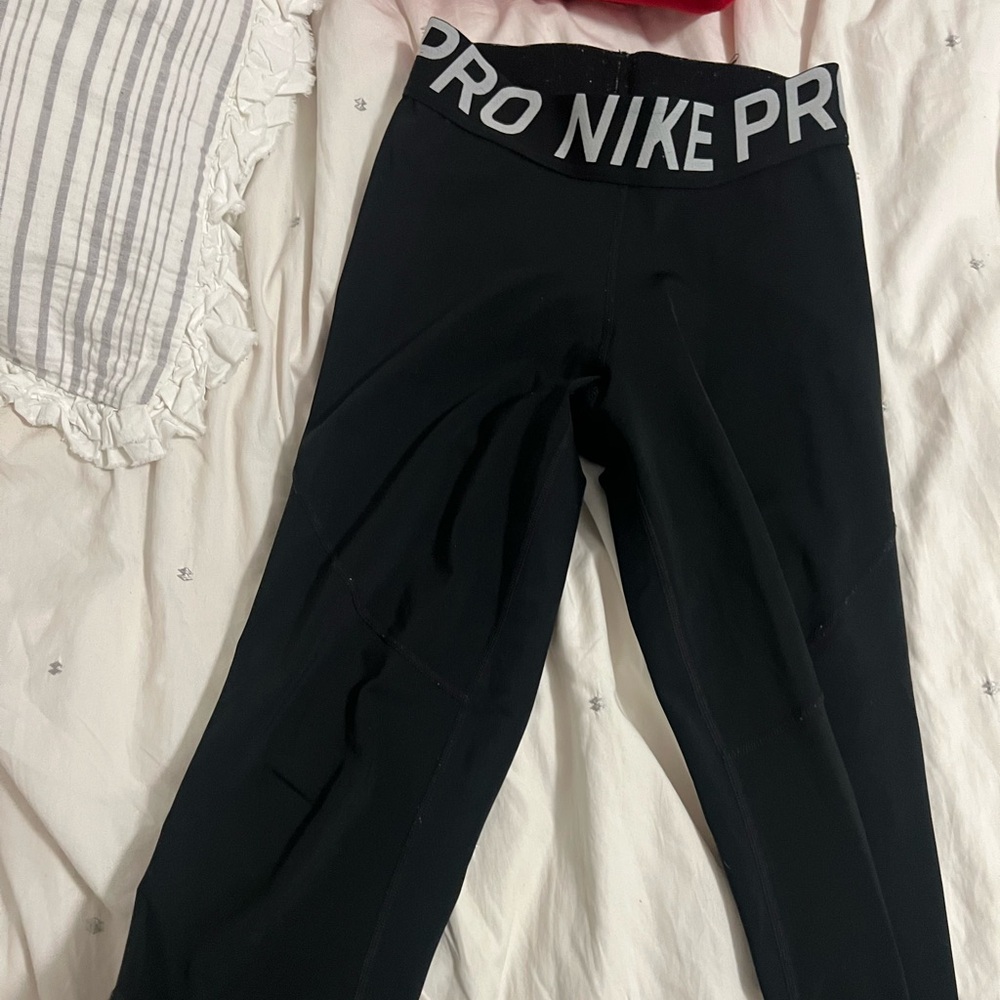 Black Nike leggings size S!